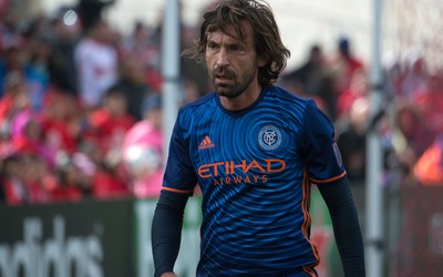 乐竞热评-北马其顿足球的灯光音响效果